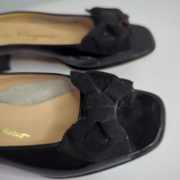 Salvatore Ferragamo Boutique 6.5 B Black Patent Leather With Bow Open Toe Slide - Picture 7 of 16